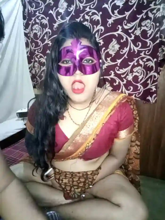 Hot_muskaan