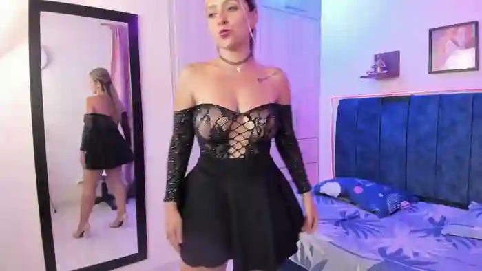 Julia_Ahnn
