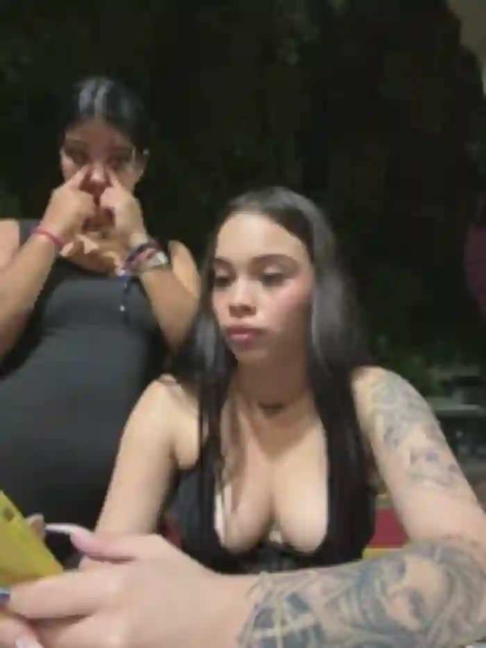 kevin_hotgirls