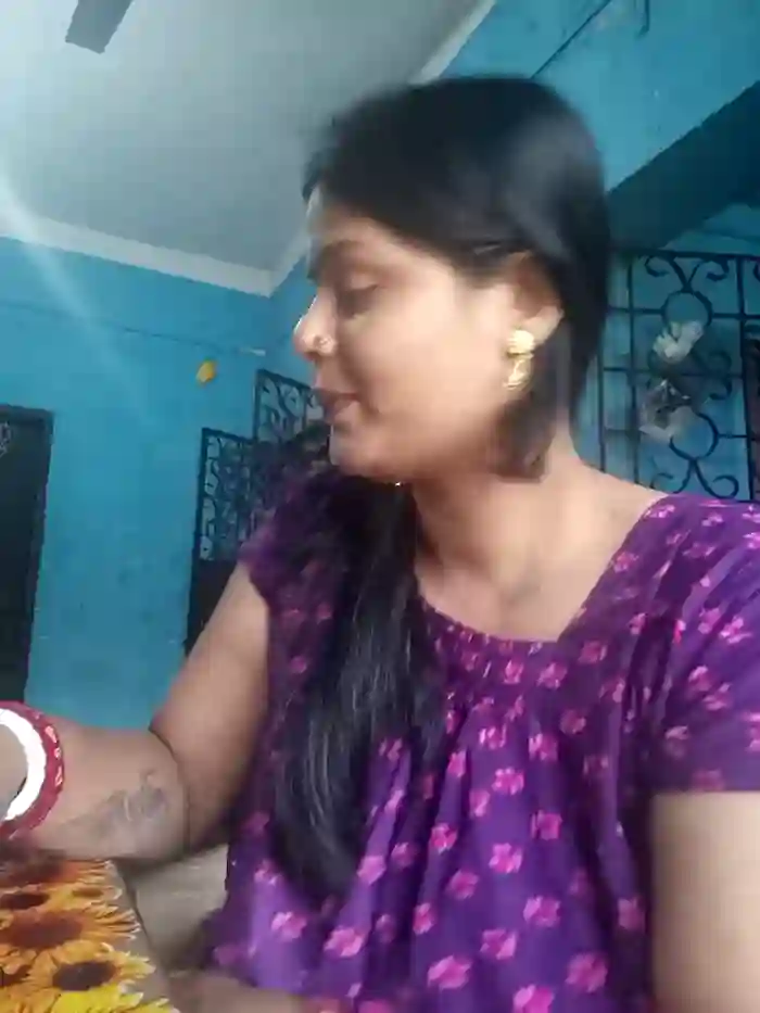 Hot_Pakhi