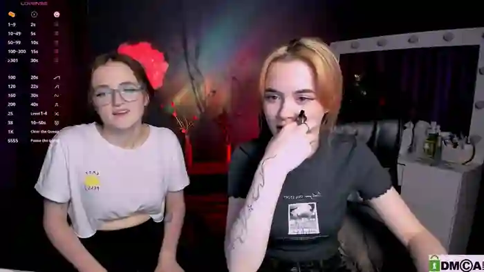 liana_kisses