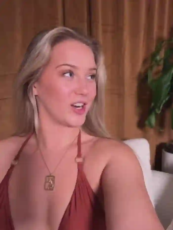 lexi_luv