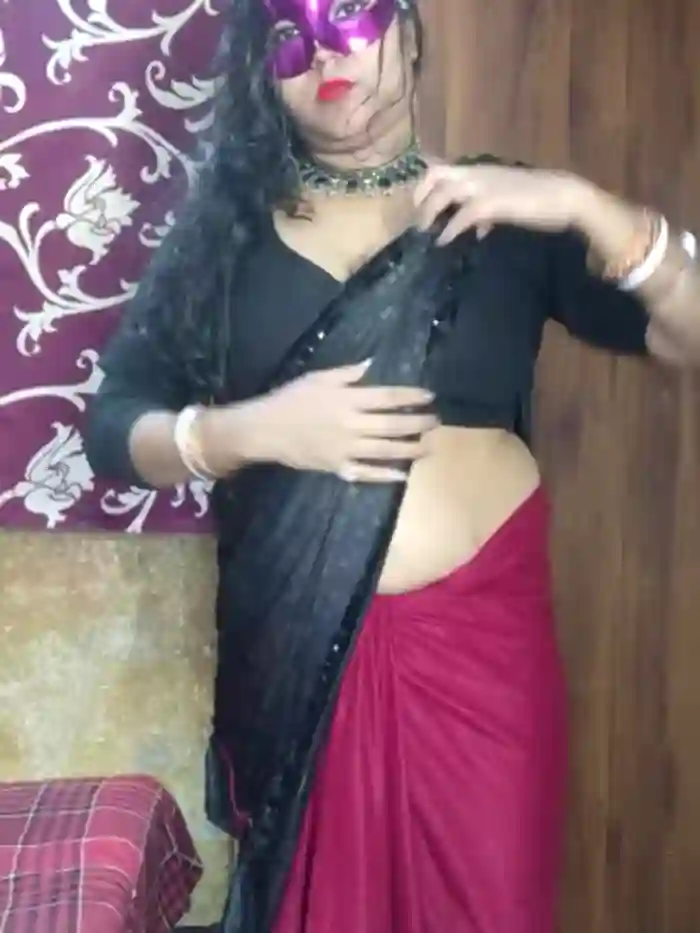Hot_muskaan