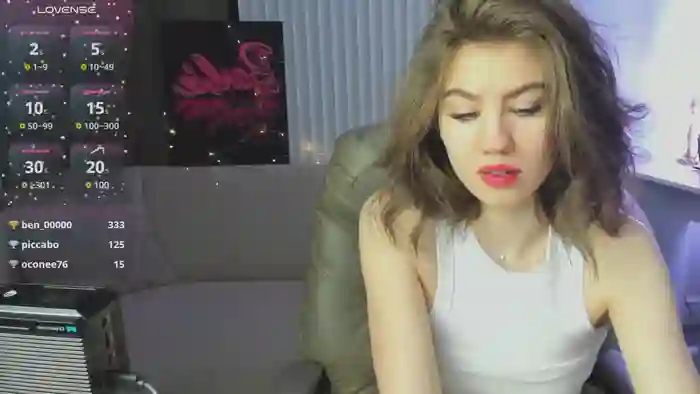 Selena_grey_