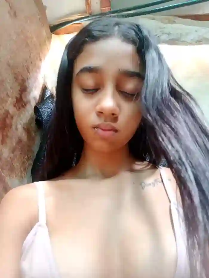 Zoe_Sweett18