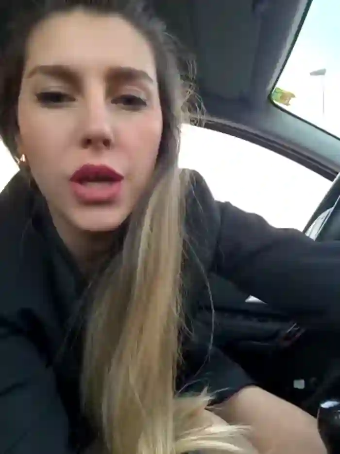nicole_98