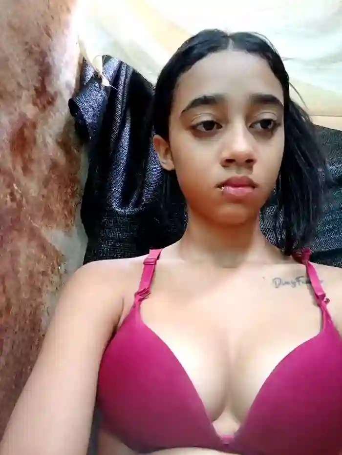 Zoe_Sweett18