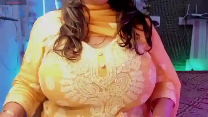 Gulabi_Queen
