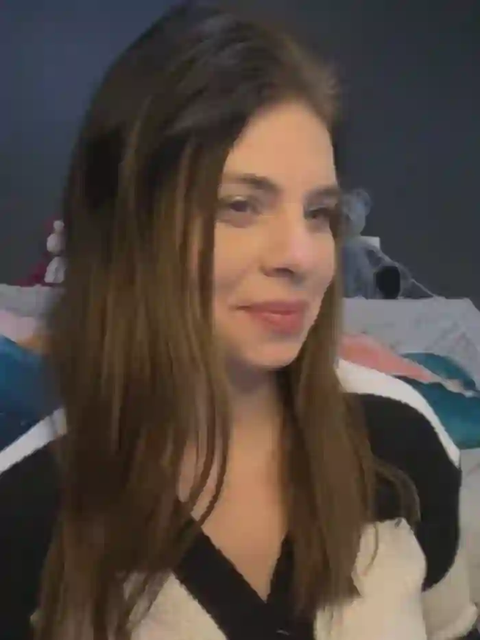 CurlyLara