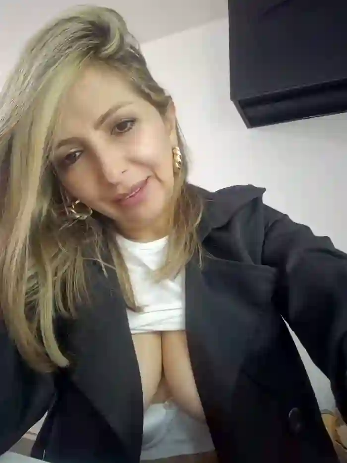 _Abril-Office1