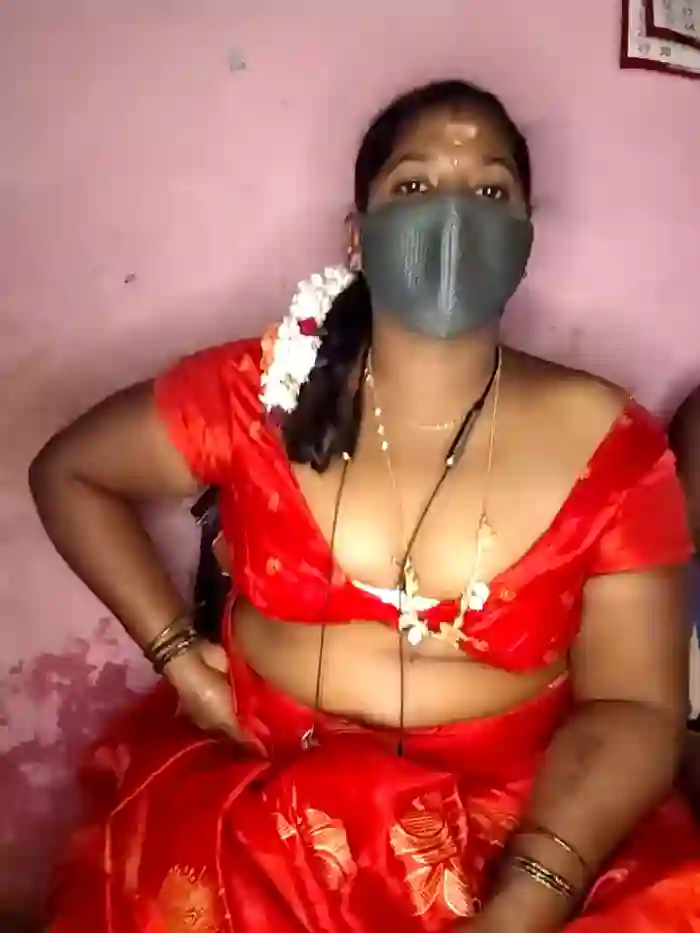 tamilvillagecouple1