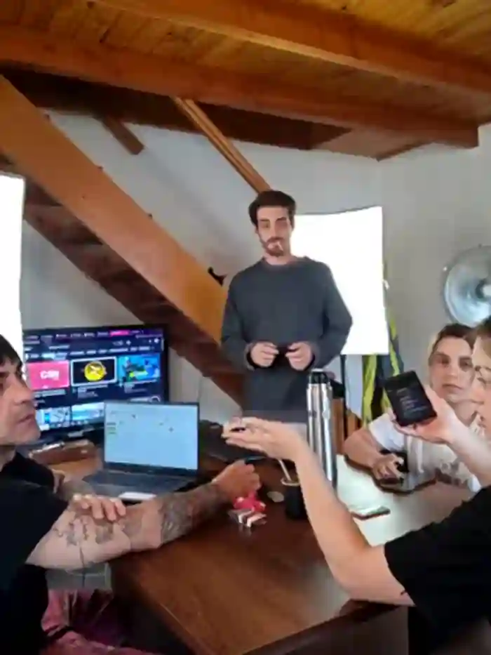 Elnonoykeila77