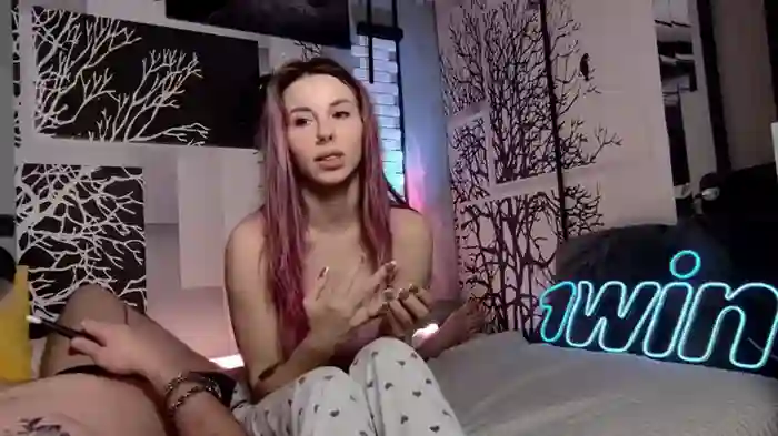 niki7377