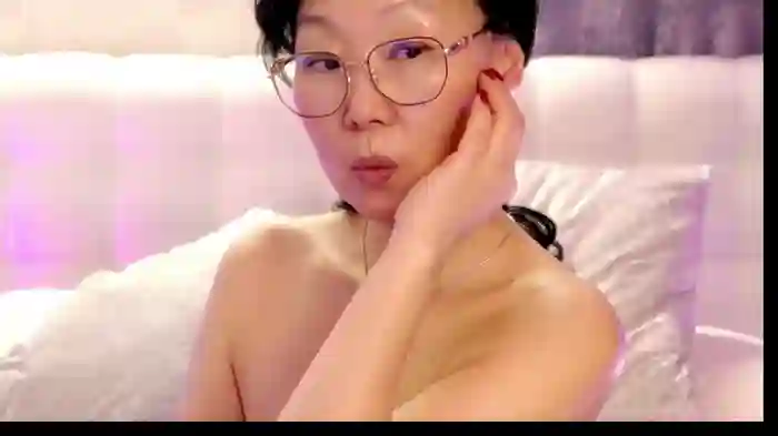 Asian_legs