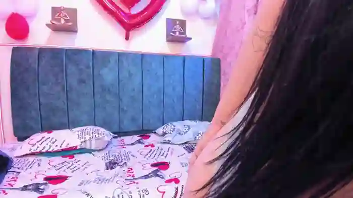 Julia_Ahnn