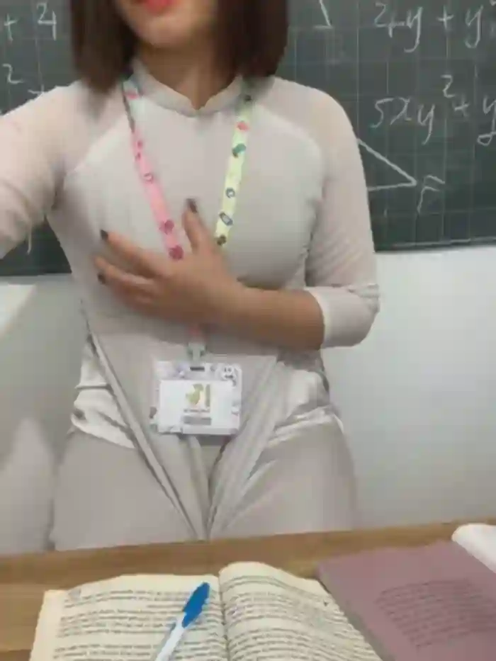 Schoolgirl_6969