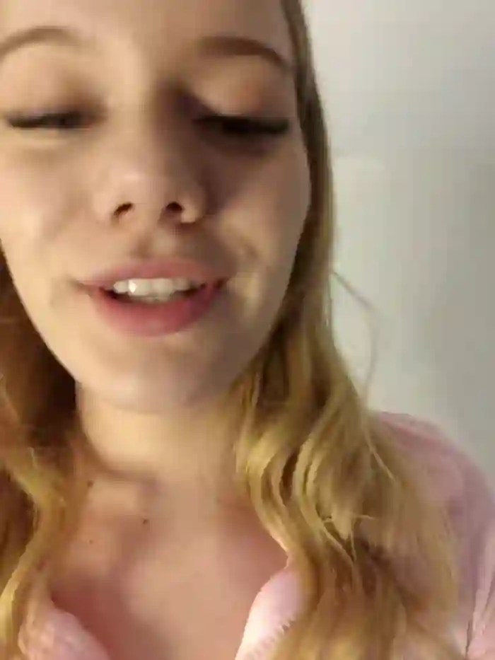 NicoleCut
