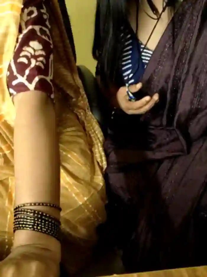 Mallu_MayaMadhav