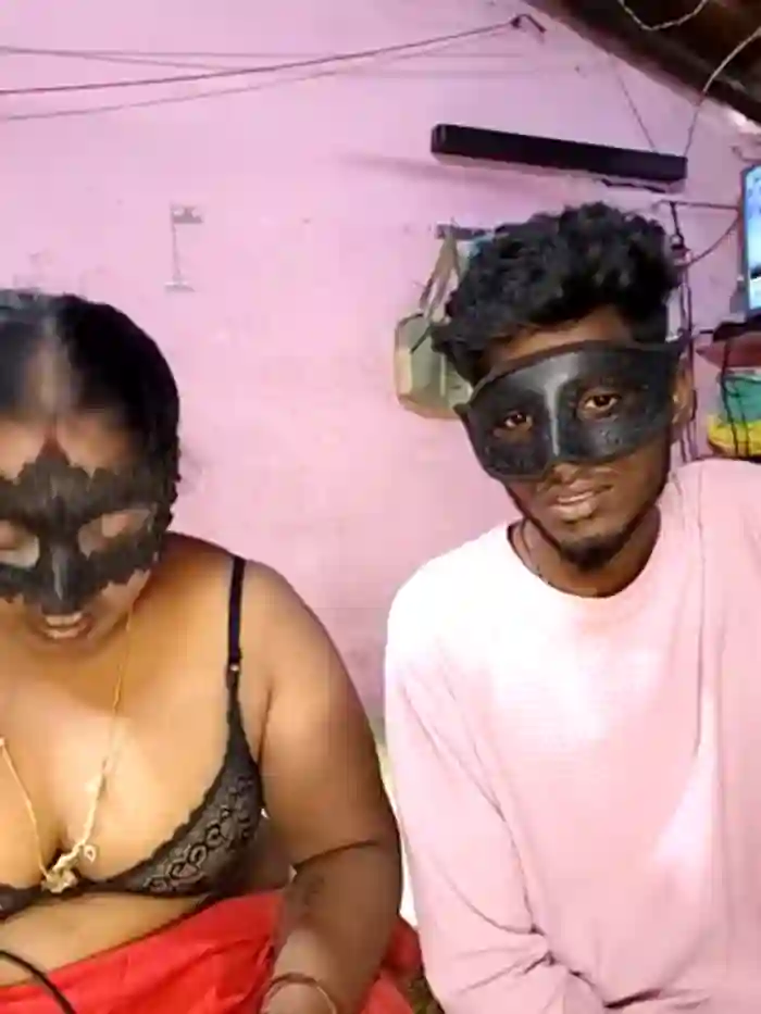tamilvillagecouple1