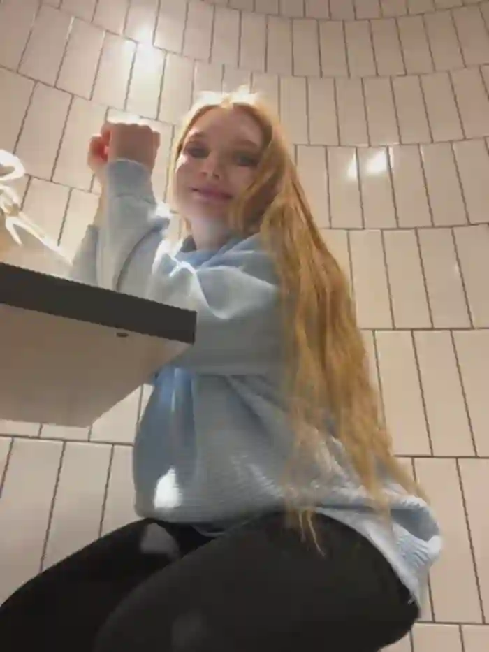 AmmyHot