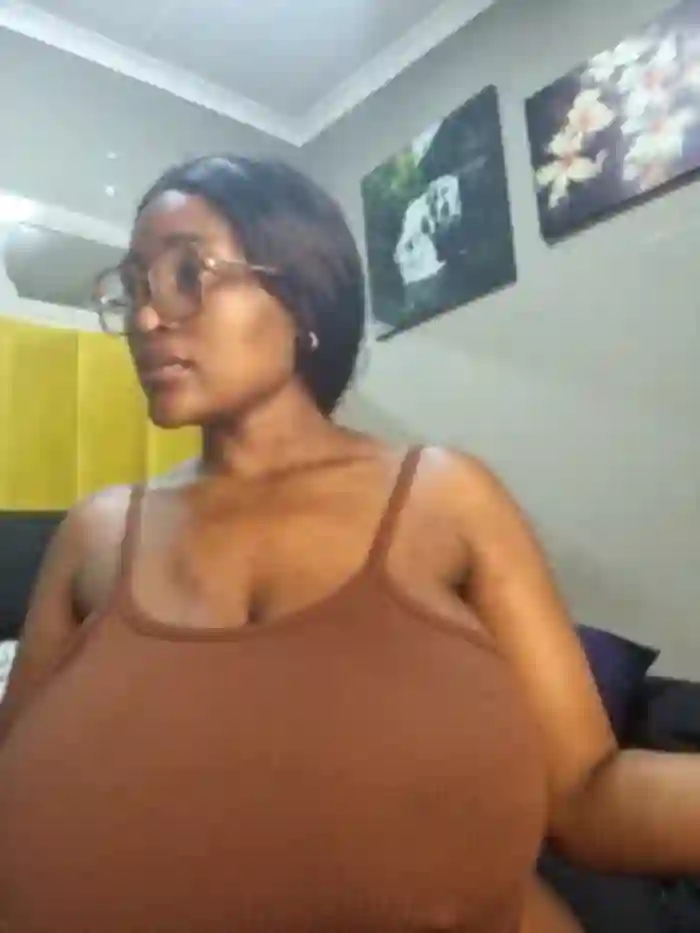 Bustygoddess32