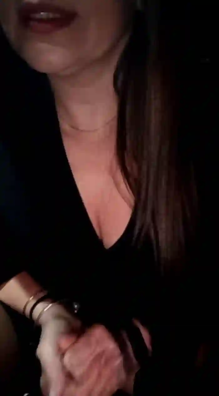 Sexyhousewife1975