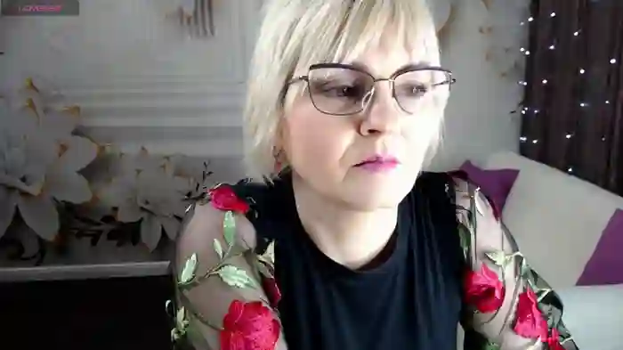 BlondeBrilliant7