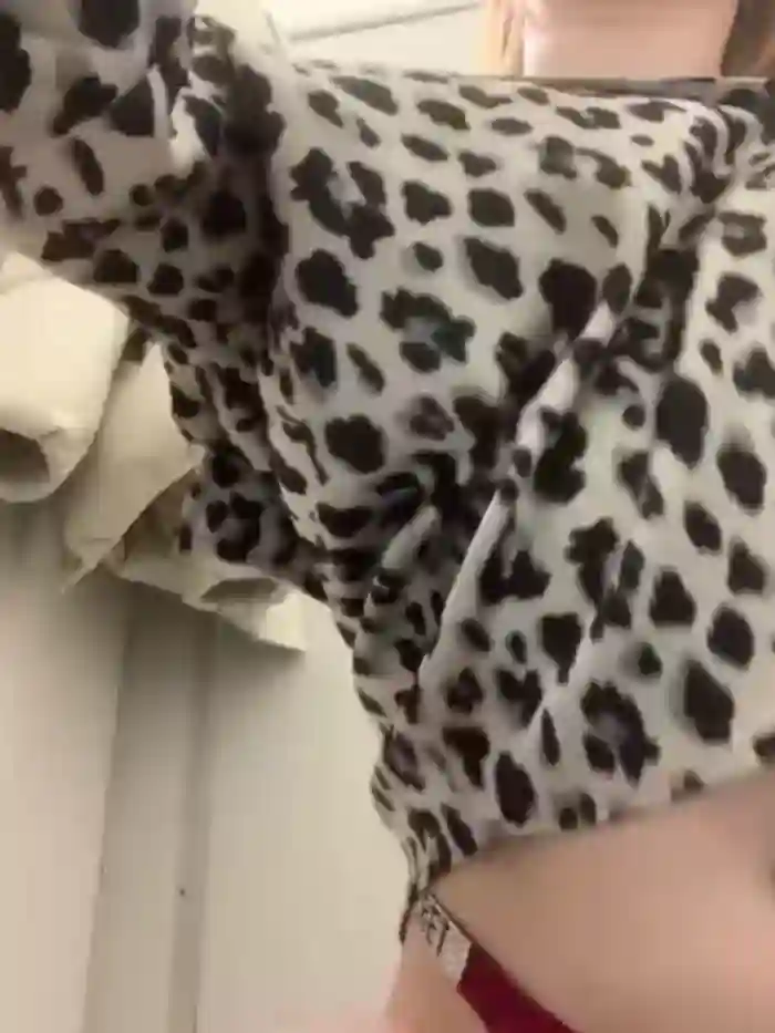 AmmyHot