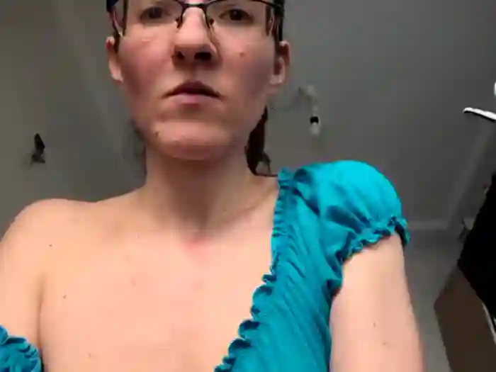 Milky_hairy_mommy