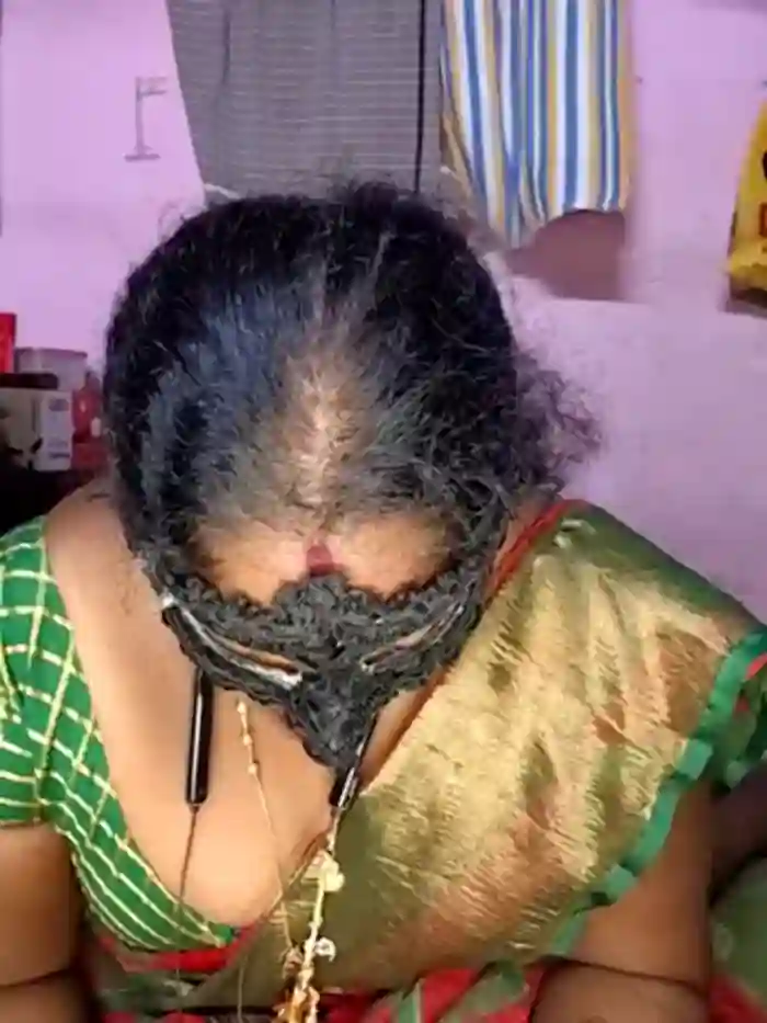 tamilvillagecouple1