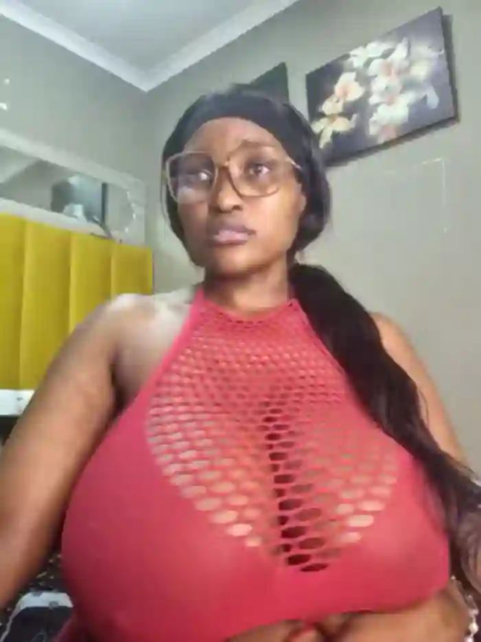 Bustygoddess32