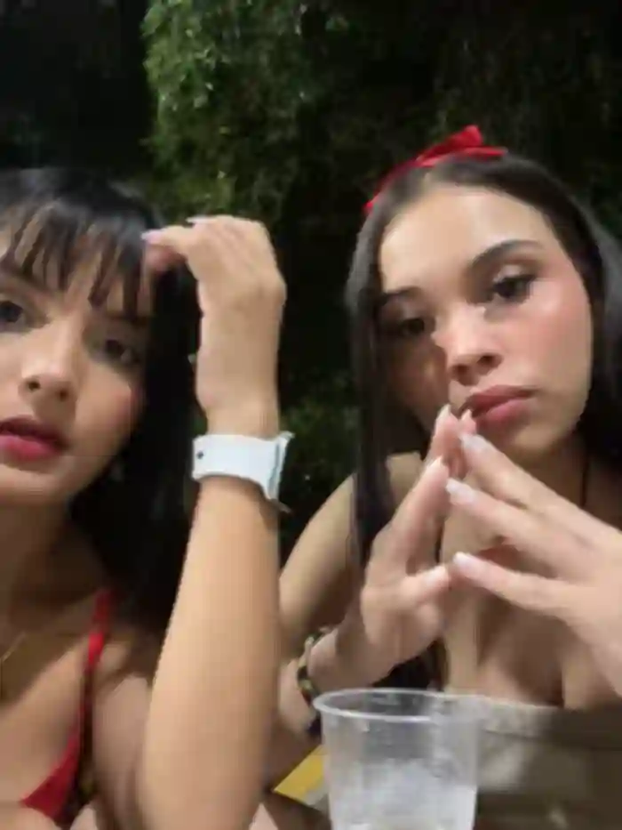 kevin_hotgirls