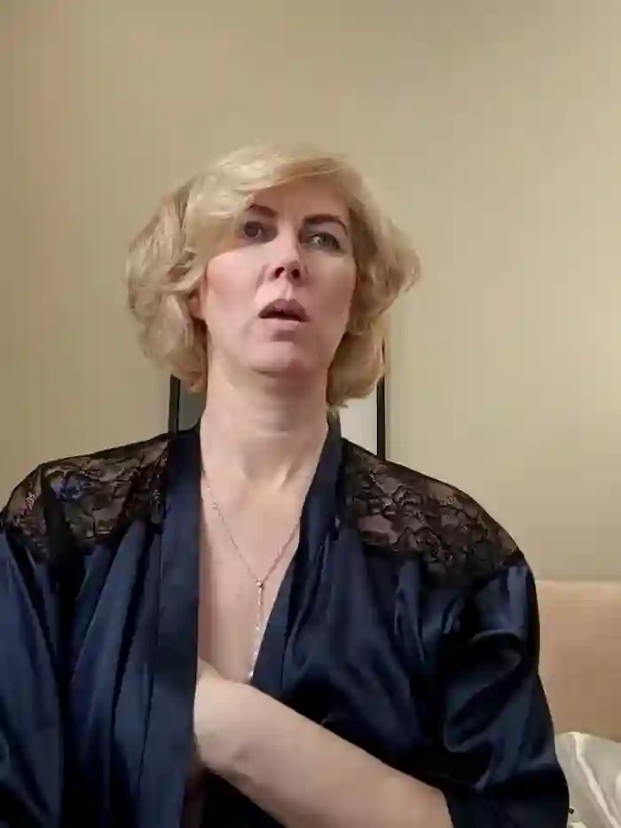 stellahere8