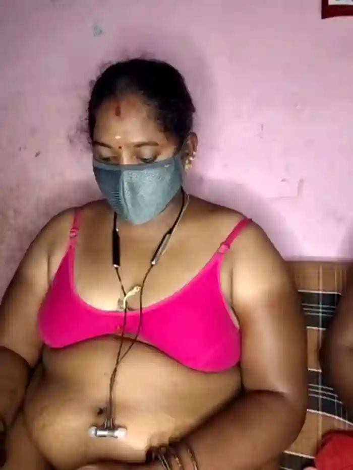 tamilvillagecouple1