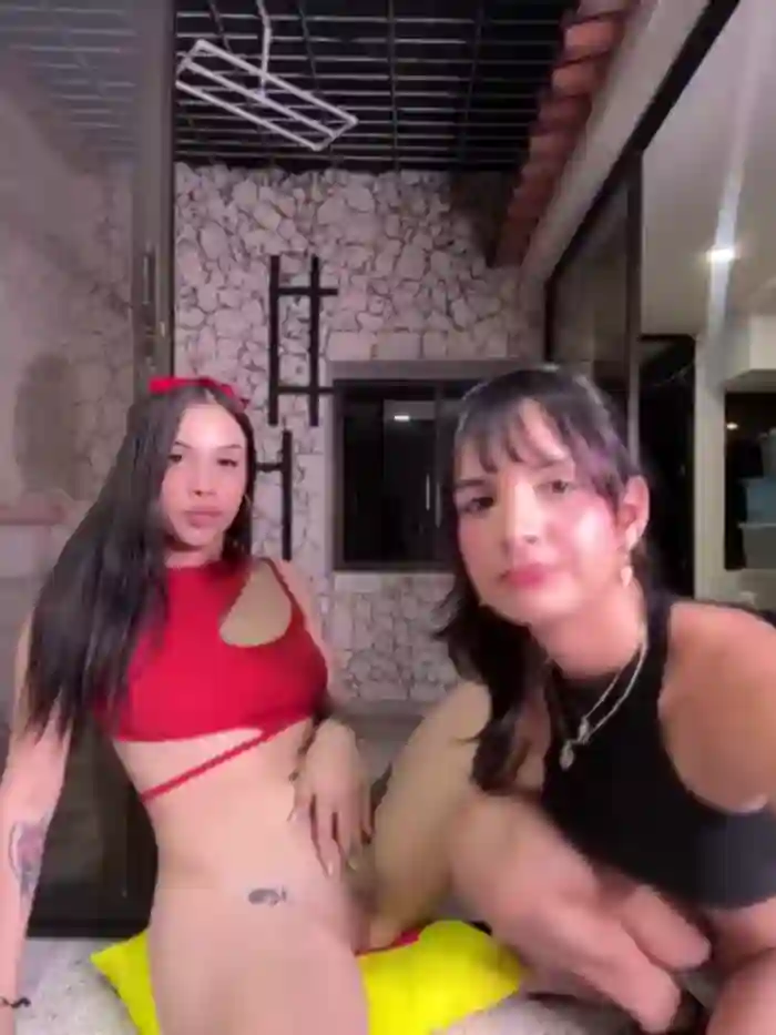 kevin_hotgirls