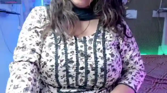 Gulabi_Queen