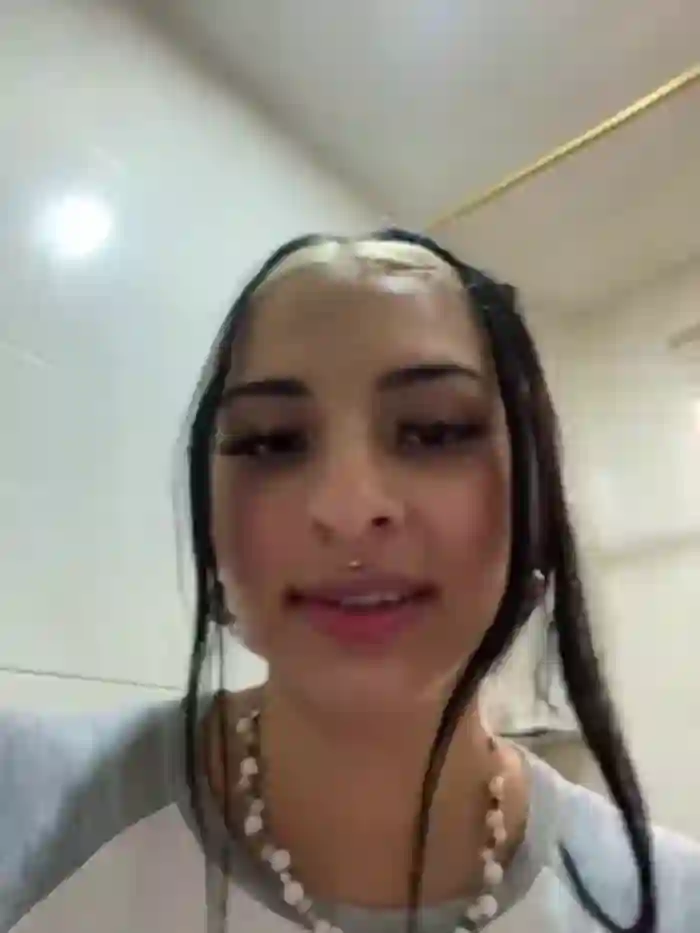 Hilary_pinkk