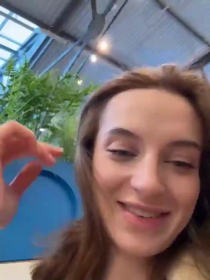 -AngelAri-