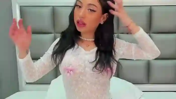 Anais_Bloom
