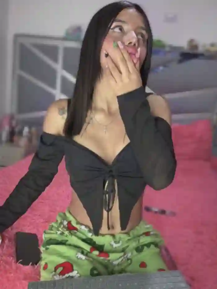 Laura-Khalifa