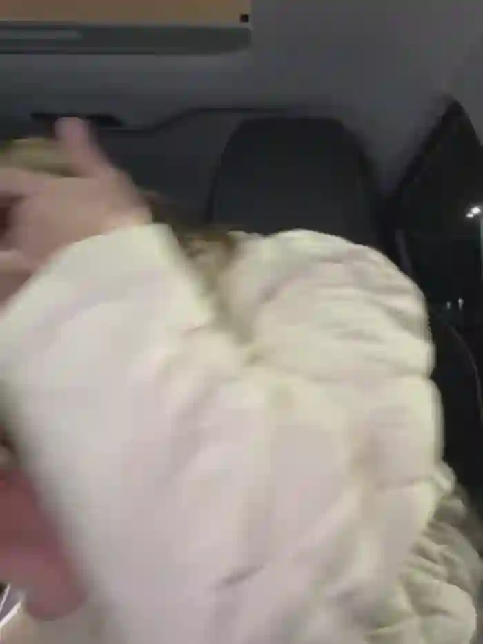 -AngelAri-