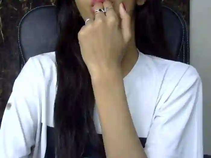 MAAYRA_09