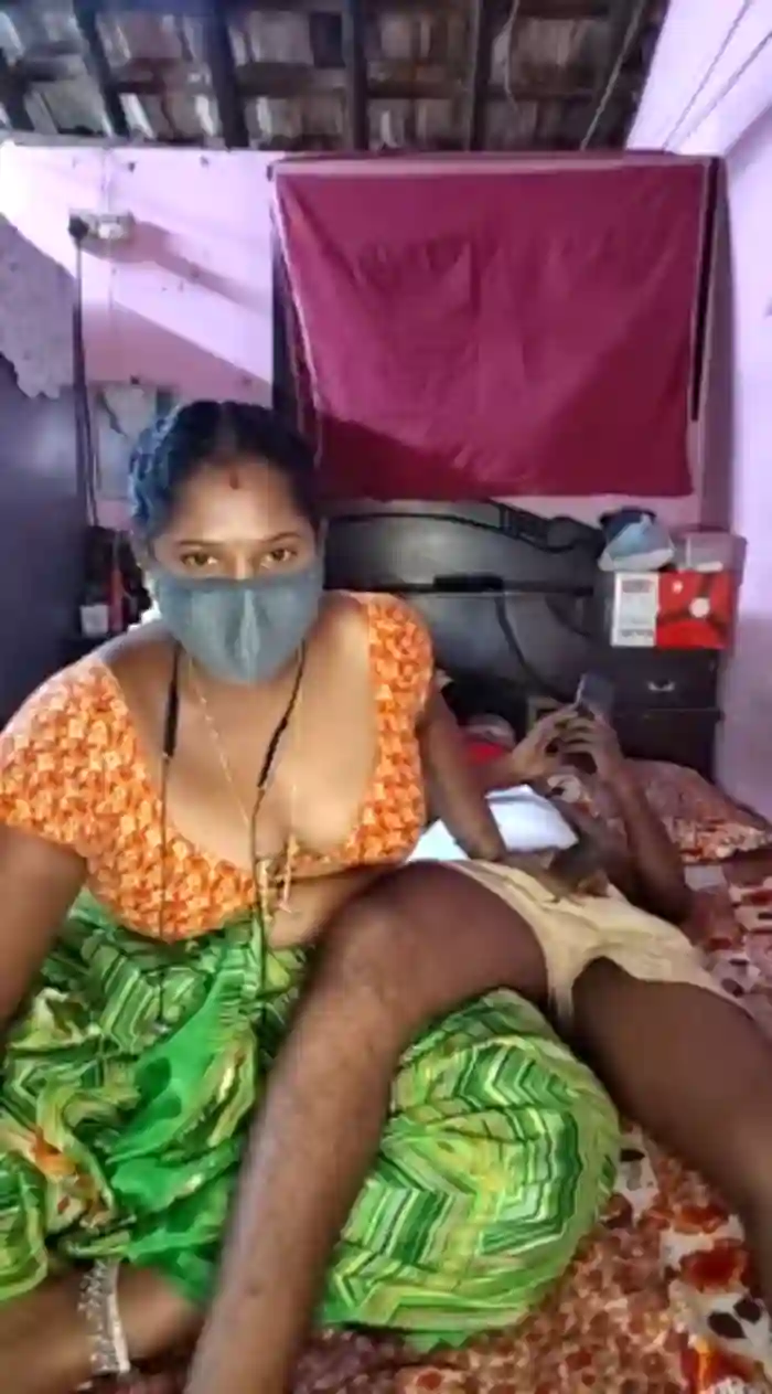tamilvillagecouple1