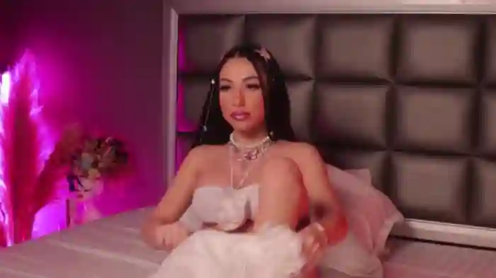 Anais_Bloom