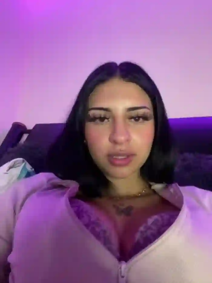 Hilary_pinkk