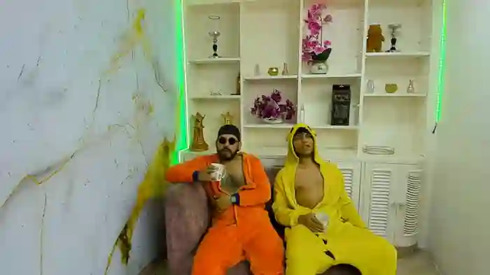 OversizedGuyss