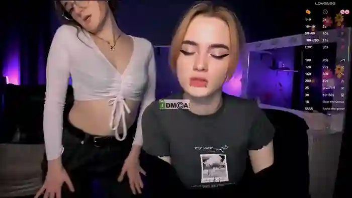 liana_kisses