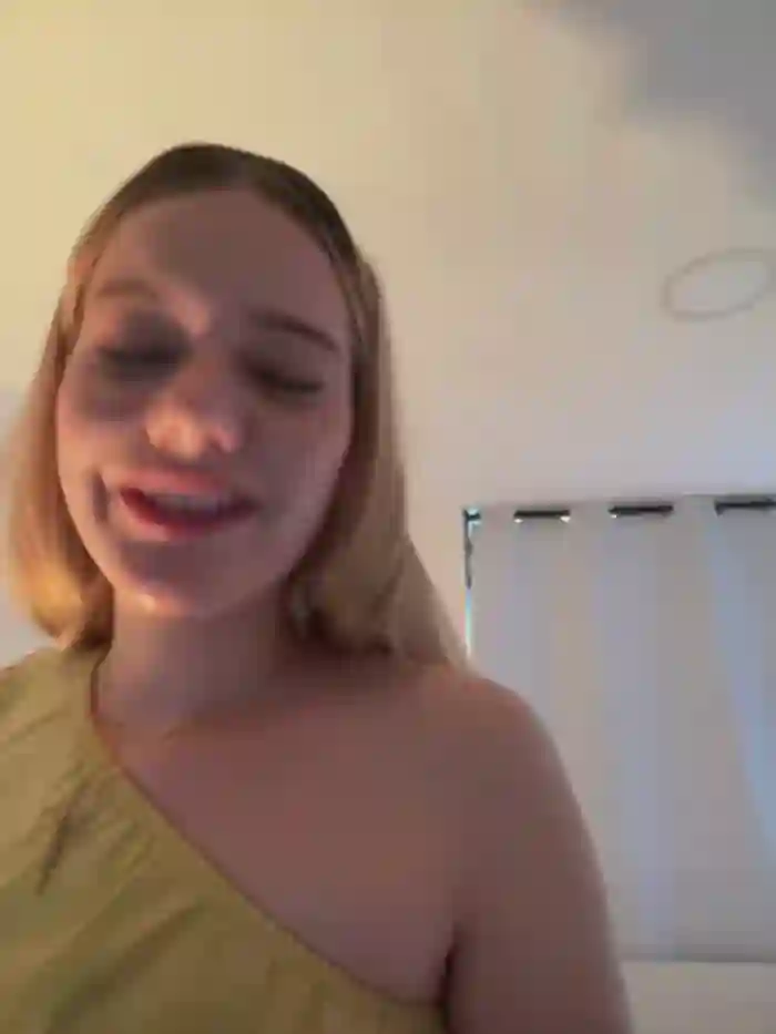 NicoleCut