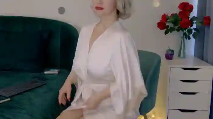 ClassyTinaa