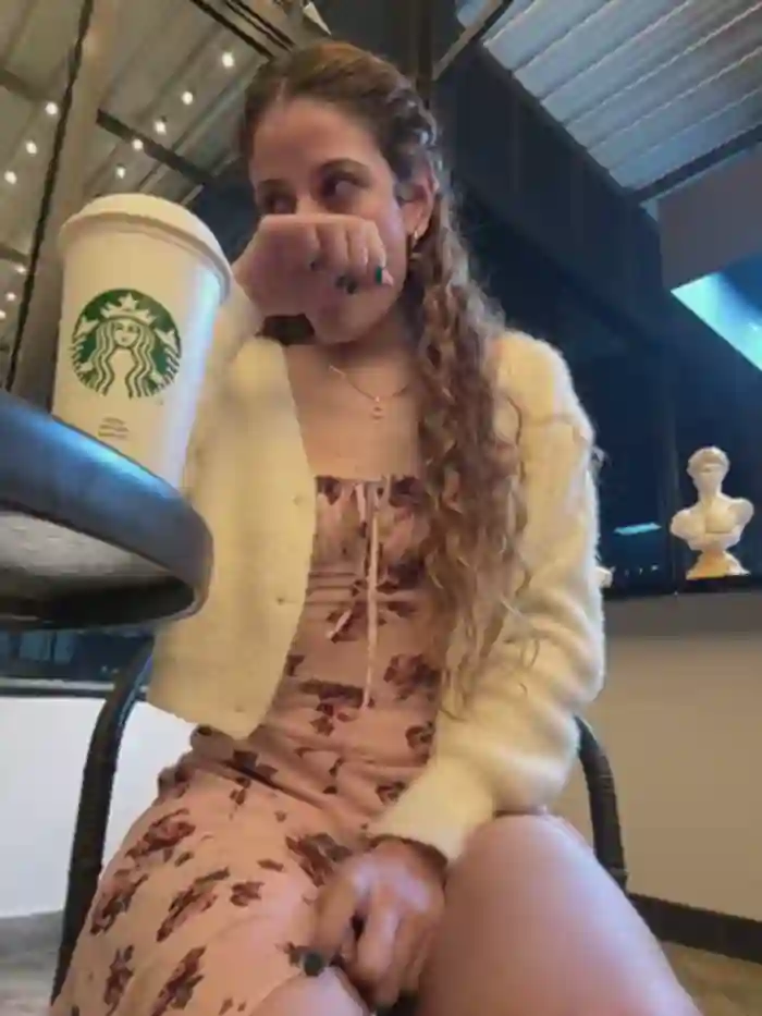 alana15 Stripchat camshow recording